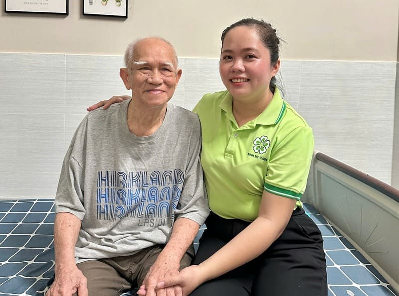 dich-vu-dua-nguoi-cao-tuoi-di-tai-kham-binh-my-care-5