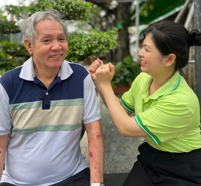 cham-soc-nguoi-gia-tai-tphcm-2