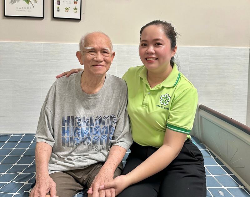 cham-soc-nguoi-gia-bi-viem-phoi-5