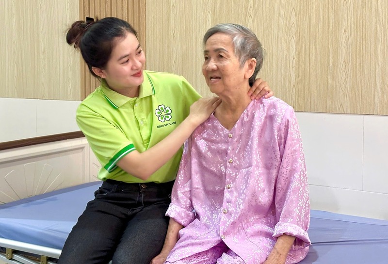 cham-soc-nguoi-gia-neo-don-1